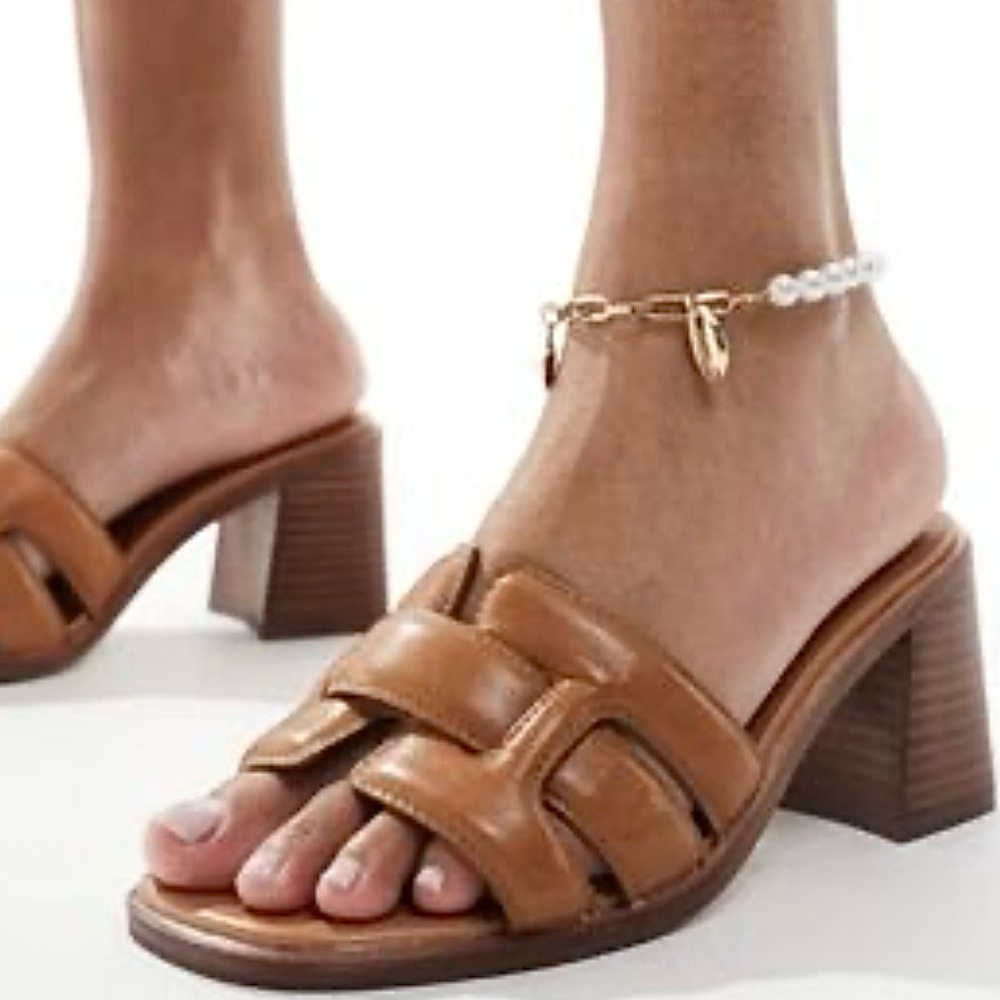 New SM New York Women's Tan Block Heel Sandals size 9